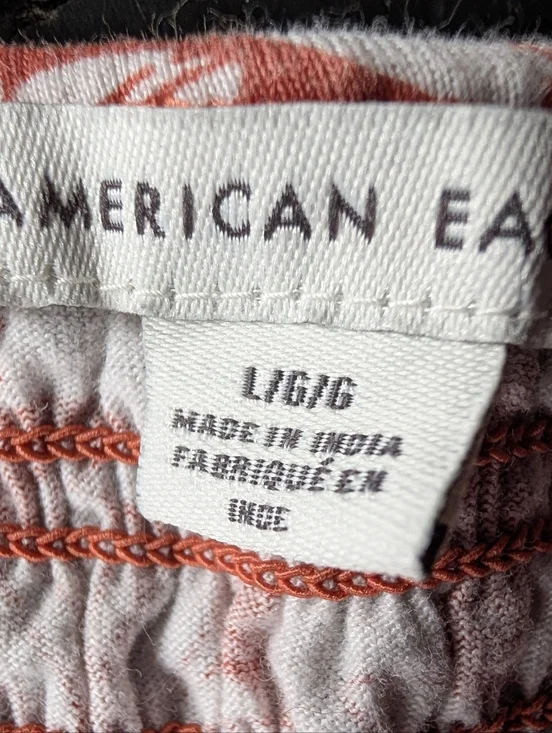 American Eagle Large Floral Strappy V-Neck Crop Top Boho Chic Indie Summer Girl - Picture 3 of 7